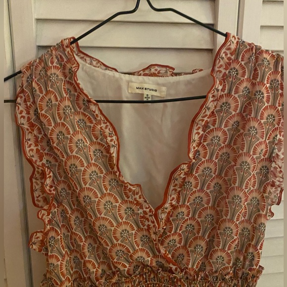 Max Studio Flowy Red Dress with V-Neck—Size Small - Picture 5 of 5